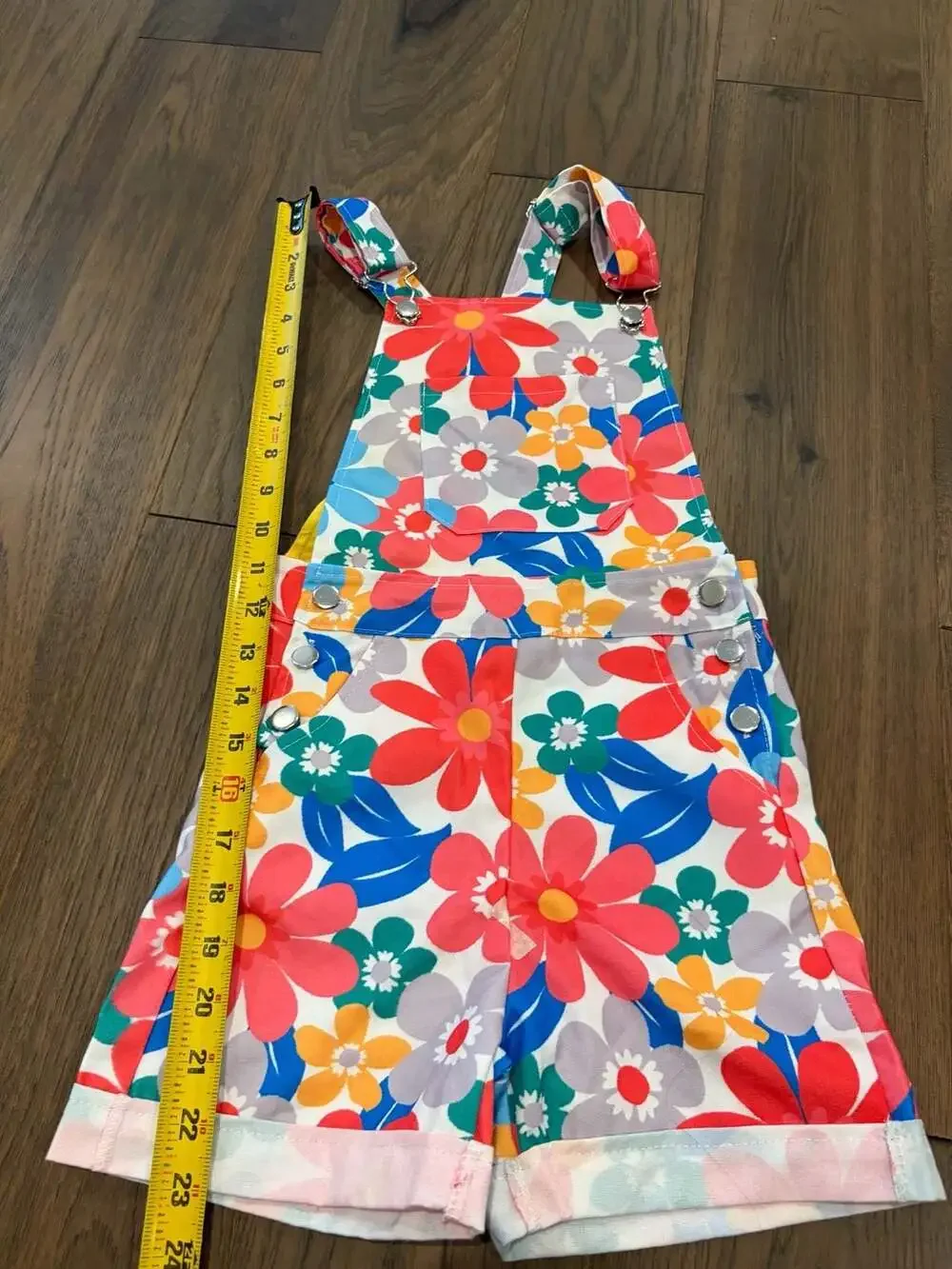Boutique fun vibrant